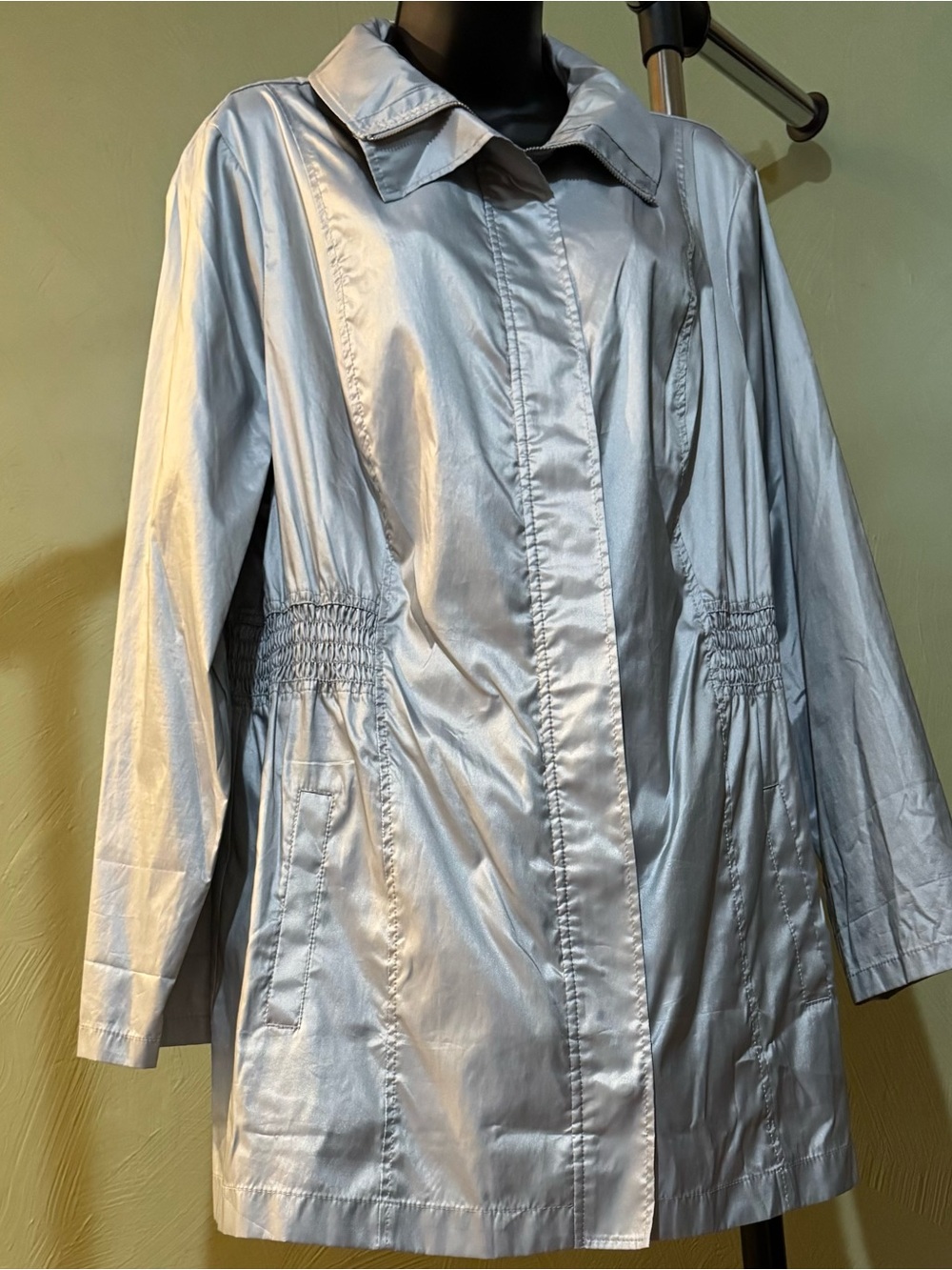 Chico's Collection Silver-Gray Lightweight Travel Rain Jacket Size 3 US 16 / XL - Picture 8 of 12